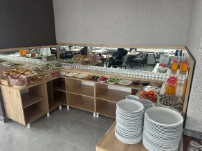 World Say Hotel - Restaurant