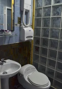 Hostal Galvarino Puerto Natales - Bathroom