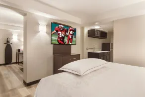 Red Roof Inn PLUS & Suites Erie - Chambre