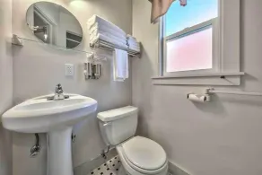 Silver Maple Inn  - Baño