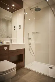 Drift Inn at Wyboston Lakes - Baño