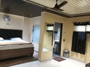 Hotel Royal Inn Ulhasnagar - Rum