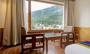 Treebo Premium Sattva With Mountain View - Rum