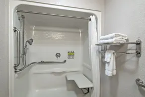 Holiday Inn Express Hotel & Suites Woodbridge by IHG - Chambre