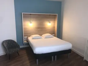 Hôtel Le petit billot - Værelse