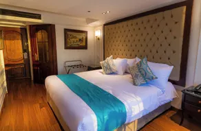  City and Sea Adonis - Chambre