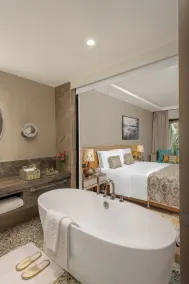 Taj Alibaug Resort & Spa, Maharashtra - Bathroom