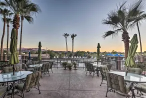Lake Havasu Getaway w/ Golf Course & Lake Views! - Intérieur