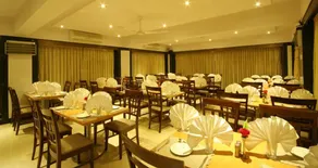 Summer Plaza Resort Mahabaleshwar - Restaurant