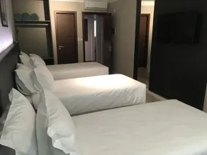 Santa Inn Hotel - Room