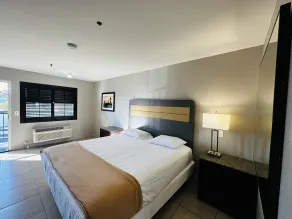 Casa Blanca Hotel - Cypress, Buena Park - Chambre