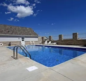 Lake Stop Resort - Pool