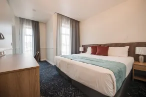 Logan Village Hotel Suites - Room