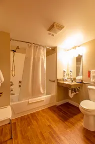 TownePlace Suites Colorado Springs - Badezimmer