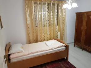 Rent Holding - Room