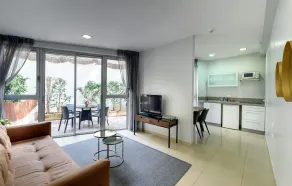 Sea Land Suites - by Echo Hotels - Chambre