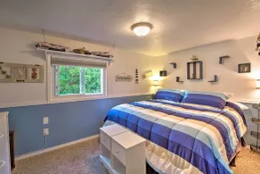 Waterfront North Bend Home: 9 Miles Into Town - Rum
