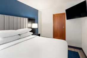 Embassy Suites Montréal by Hilton - Værelse