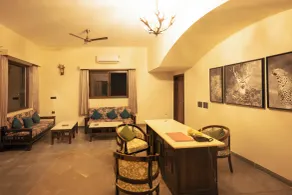 Nature Jawai Retreat | Luxury Private Pool Villa Resort, Jawai - Salottino della hall