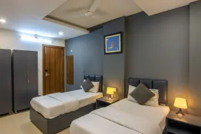 Housr 84 Kondapur Near Botanical Garden - Room