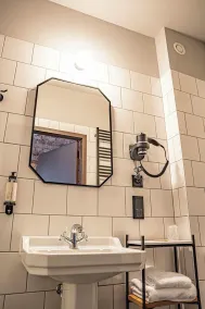 ARCHE Klasztor Wrocław - Bathroom
