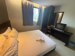 Tiong Nam Hotel Near Pasir Gudang - Chambre