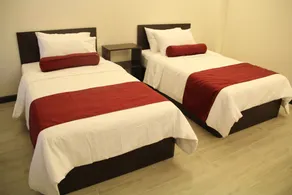 The Bauan Plaza Hotel - Chambre