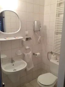 Pokoje Gościnne Dom Literatury - Bathroom
