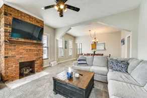 Lake Days & Fireside Nights! Updated Burnside Home - Innvendig