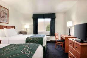 Travelodge by Wyndham Clinton Valley West Court - Rum
