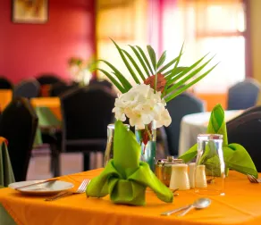 Bay Gardens Inn - Restaurante