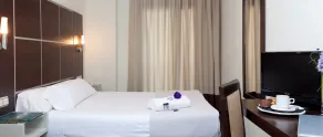 Hotel Los Girasoles by Maxi Hoteles - Room
