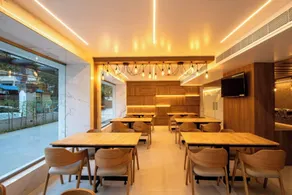 RATHNA RESIDENCY - Near US CONSULATE - Restaurant