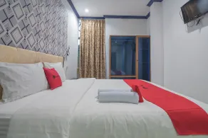 RedDoorz Near RSUD Embung Fatimah Batam - Room