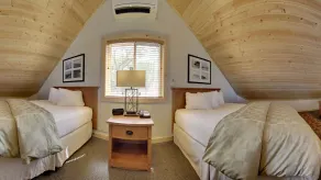 King's Pointe Waterpark Resort - Room