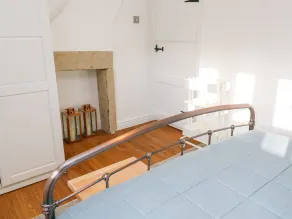 3 Poole End - Room