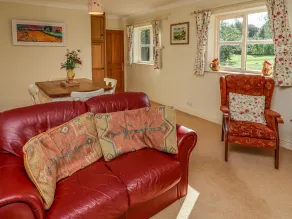 Hill Top Cottage - Room