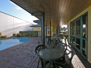 Discovery Motor Lodge - Pool