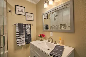 Walk to Texas Tech! Cozy Lubbock Gem w/ Patio - Innvendig