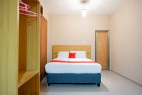 RedDoorz Plus at Hotel Srikandi Kendari - Zimmer