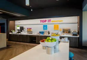 Tru by Hilton Pflugerville, TX - Restaurant