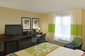 Fairfield Inn & Suites by Marriott Toronto Mississauga - Rom