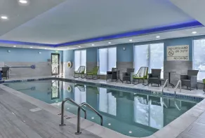 Hampton Inn & Suites Keene - Piscine