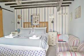 Hawthorn Farm Guest House - Room