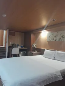 Good For You Hotel - Room
