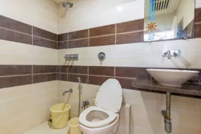 Hotel Sanmati - Bathroom