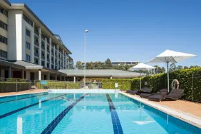 Visy Dior - Pool