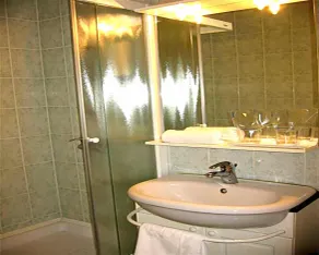 Hotel Leonardo - Badezimmer