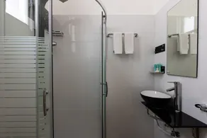 Residence Suites BY RAPHAEL HOTELS - Salle de bain