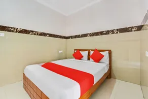 Hotel O Sri Sai Guru Comforts - Room